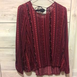 Top from garage size XS ties in back